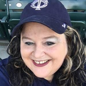 Meet your Posher, Holly